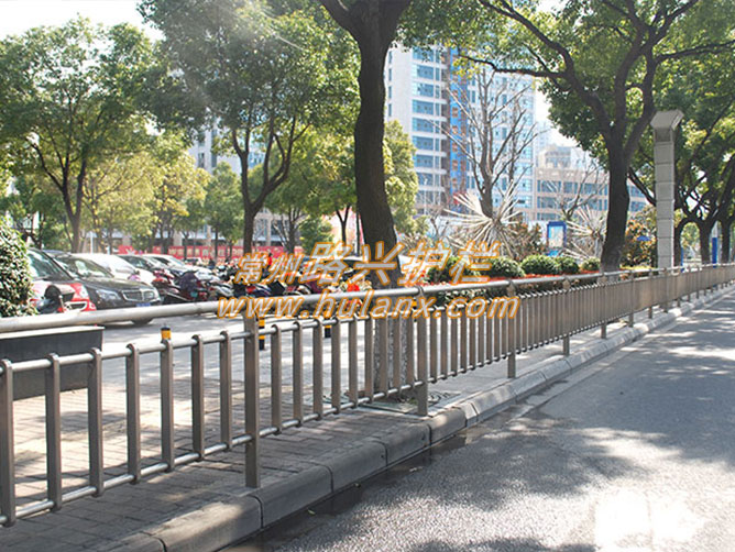 人行道（dào）護（hù）欄